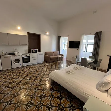 The Old Mint 5 * فاليتا